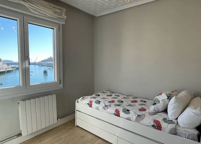 Artza Ii Con Vistas Al Puerto *