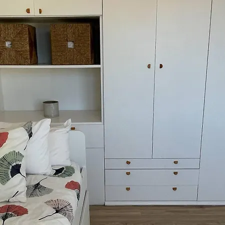 Artza Ii Con Vistas Al Puerto Apartamento *