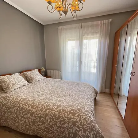 Artza Ii Con Vistas Al Puerto *