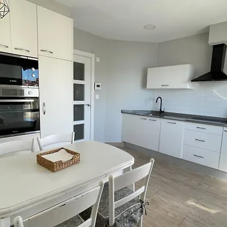 Artza Ii Con Vistas Al Puerto * Bermeo